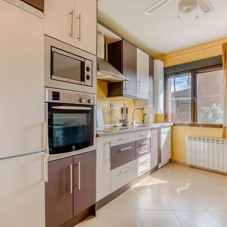 Apartamento Beautiful In With Patio